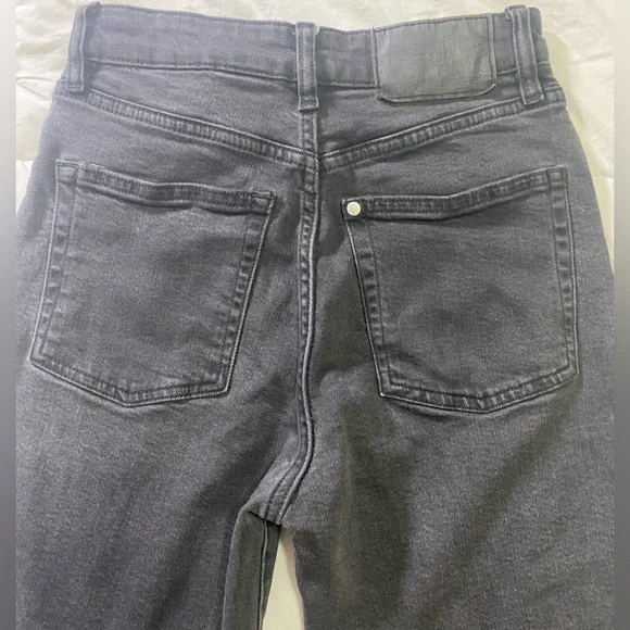 Mom Ultra High Rise Jeans - Picture 10 of 10